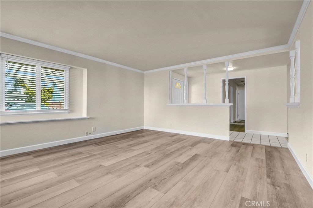 MLS #OC25269912 image #10