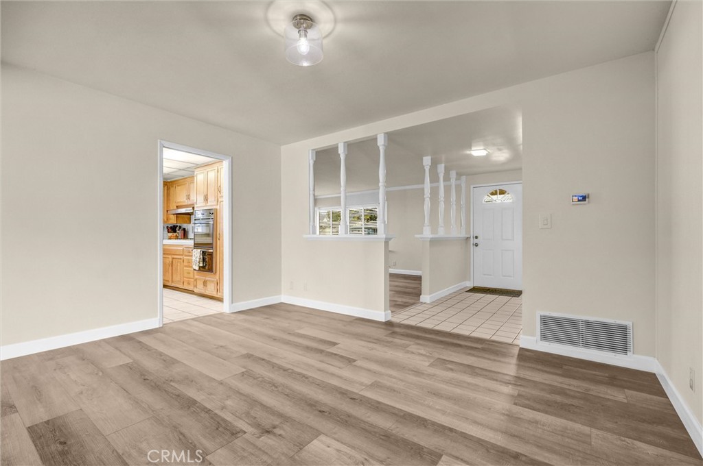 MLS #OC25269912 image #13