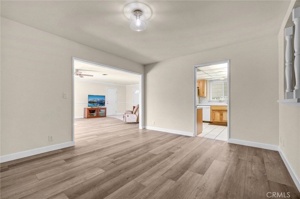 MLS #OC25269912 image #16