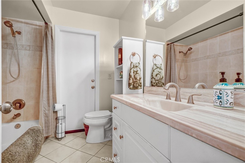 MLS #OC25269912 image #34