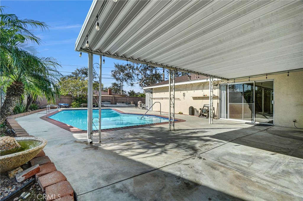 MLS #OC25269912 image #38