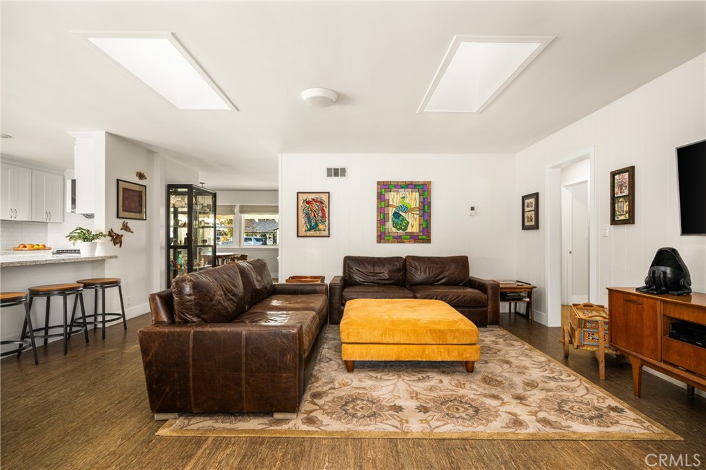 MLS #OC25269913 image #17