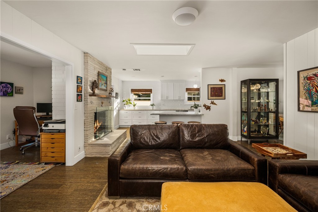 MLS #OC25269913 image #19