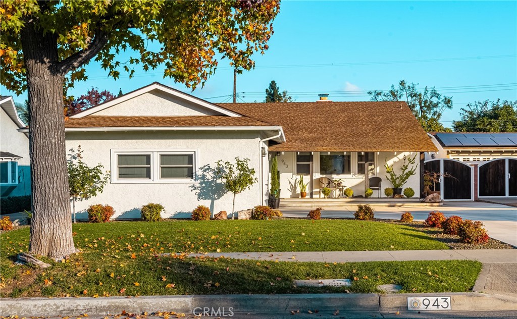 MLS #OC25269913 image #2