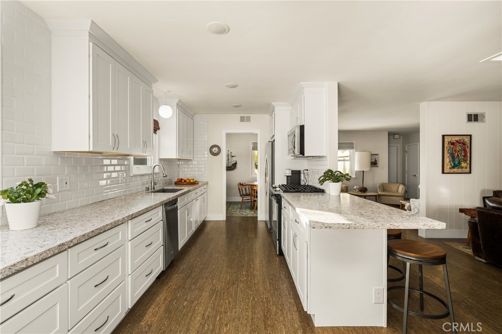 MLS #OC25269913 image #23