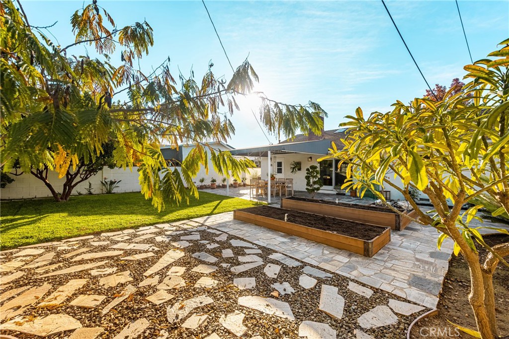 MLS #OC25269913 image #38