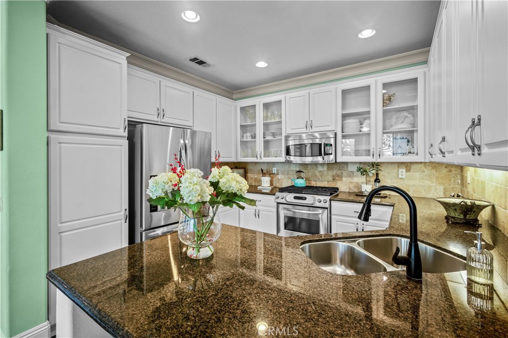 MLS #OC25269925 image #11