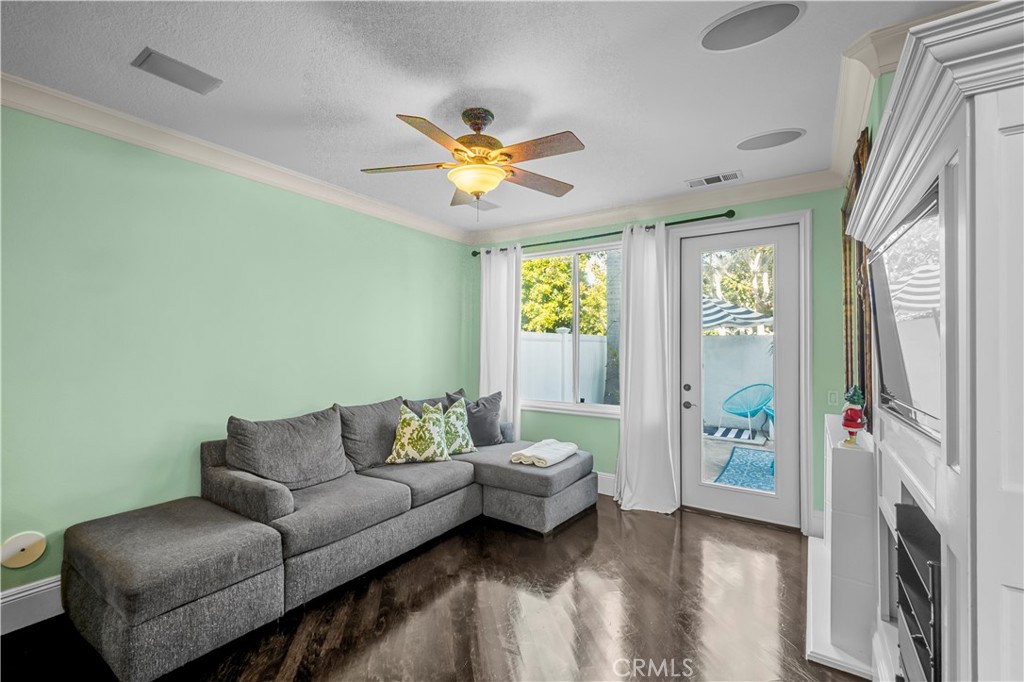 MLS #OC25269925 image #14