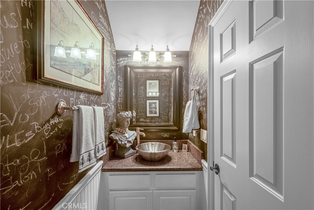 MLS #OC25269925 image #17