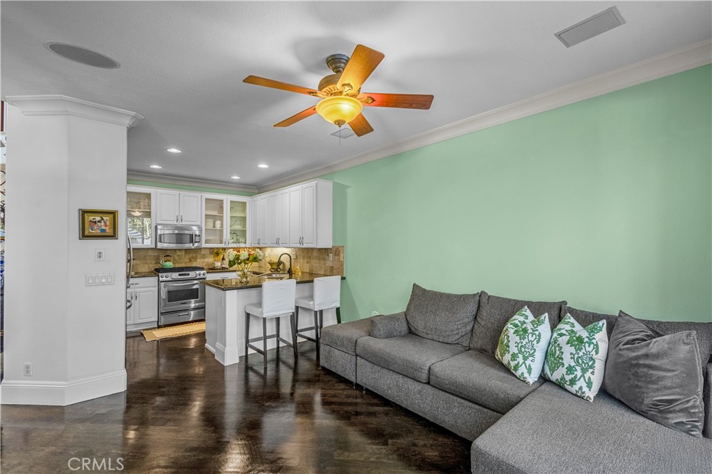 MLS #OC25269925 image #3