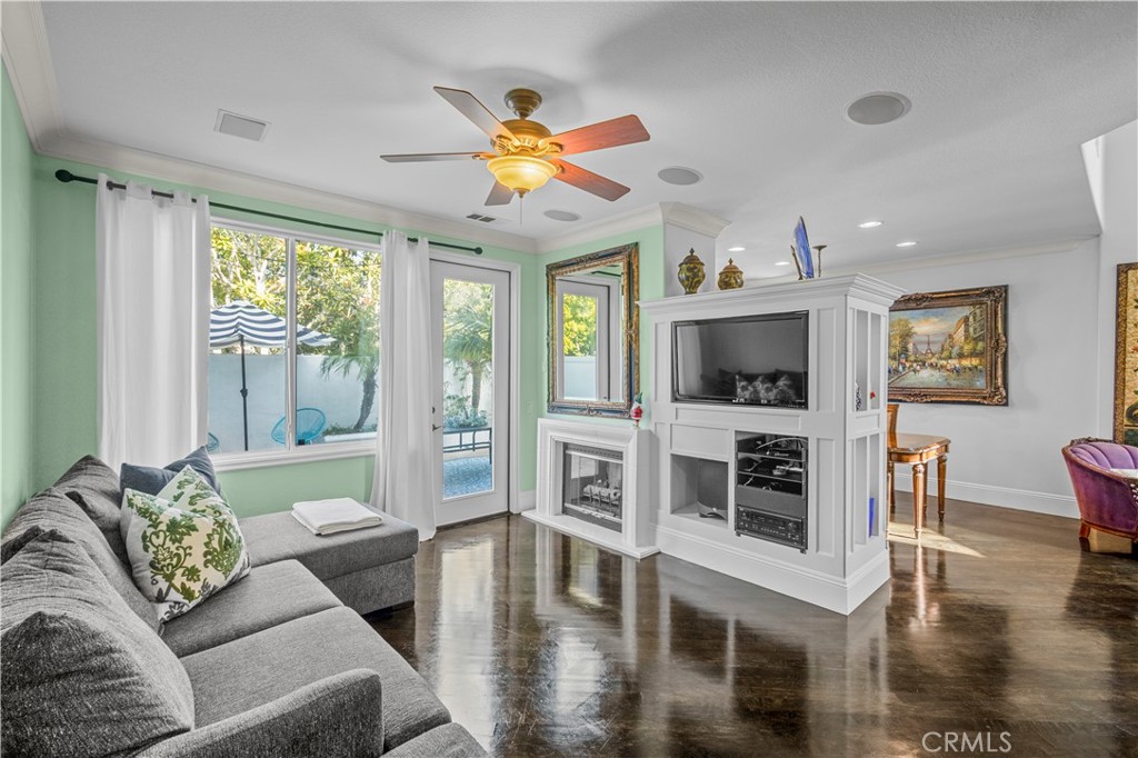 MLS #OC25269925 image #7