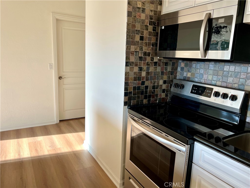 MLS #OC25269953 image #2