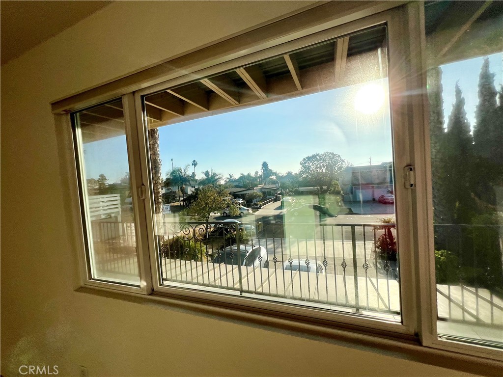 MLS #OC25269953 image #4