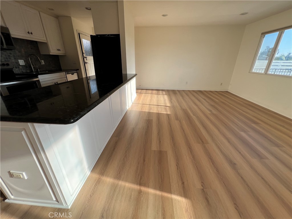 MLS #OC25269953 image #9