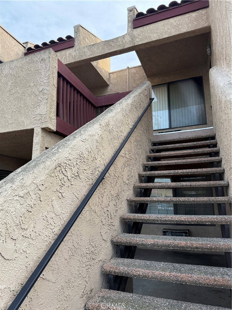 MLS #OC25269970 image #1