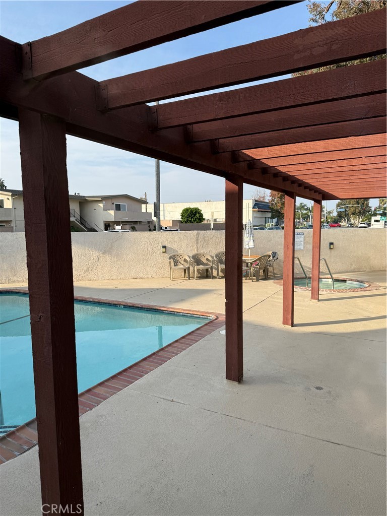 MLS #OC25269970 image #19