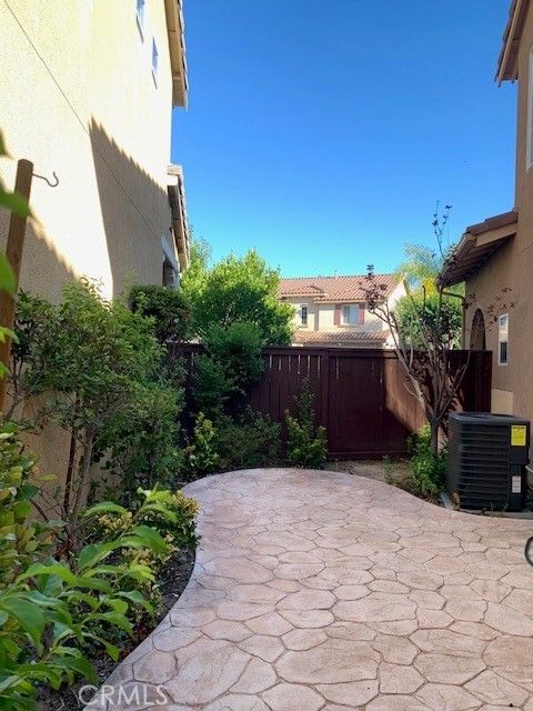 MLS #OC25269976 image #16