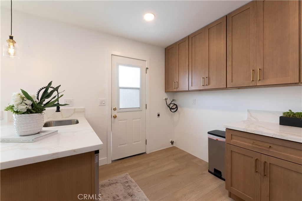 MLS #OC25270007 image #11