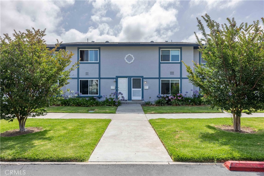 MLS #OC25270007 image #13