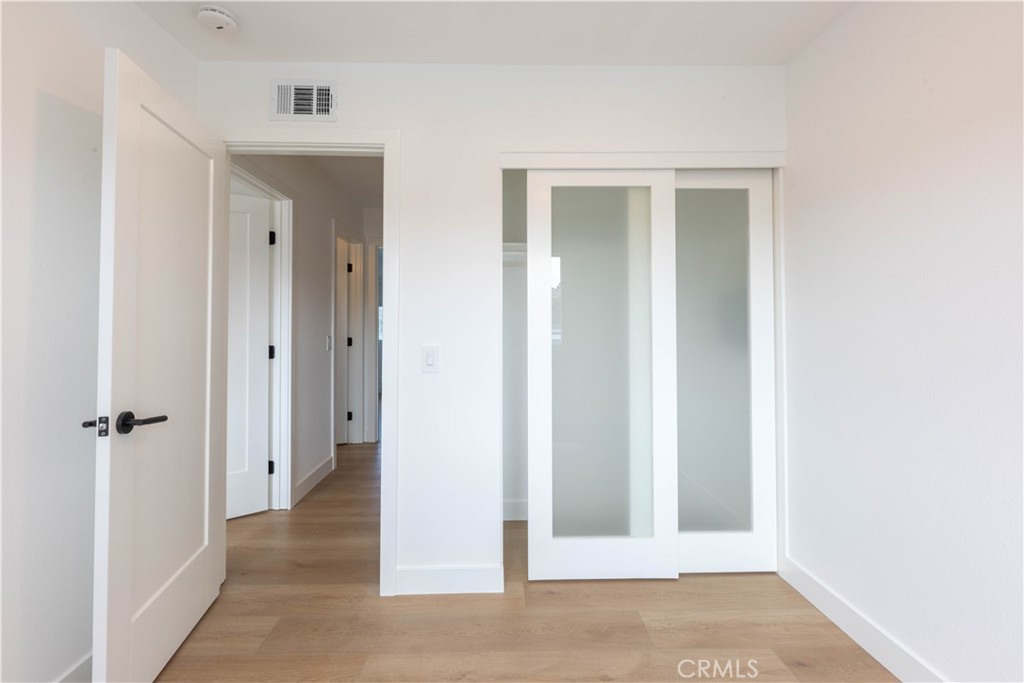 MLS #OC25270007 image #18