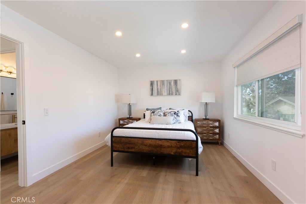 MLS #OC25270007 image #23