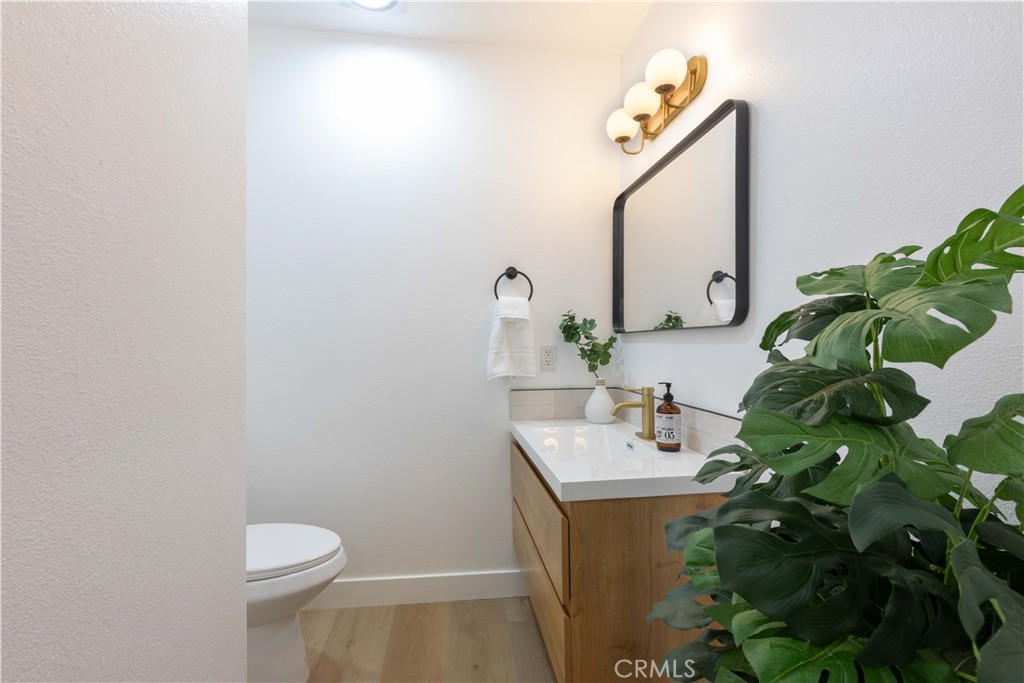 MLS #OC25270007 image #7