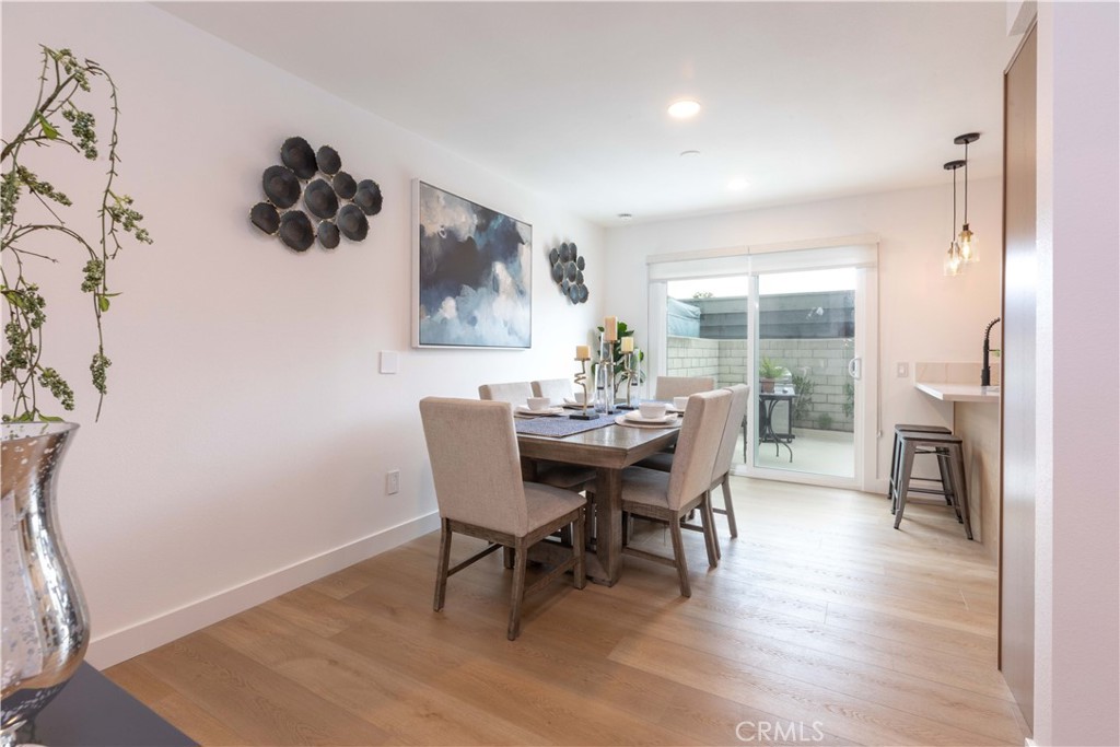 MLS #OC25270007 image #9