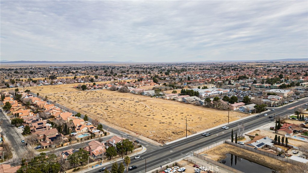 MLS #OC25270013 image #19