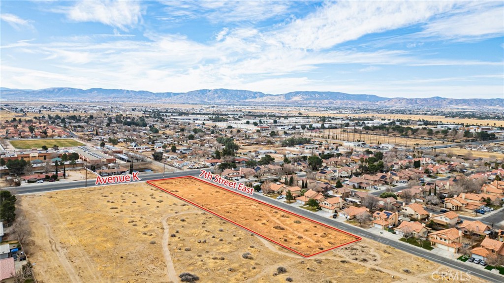 MLS #OC25270013 image #8