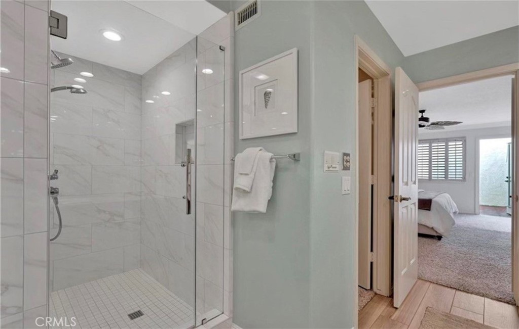 MLS #OC25270064 image #14