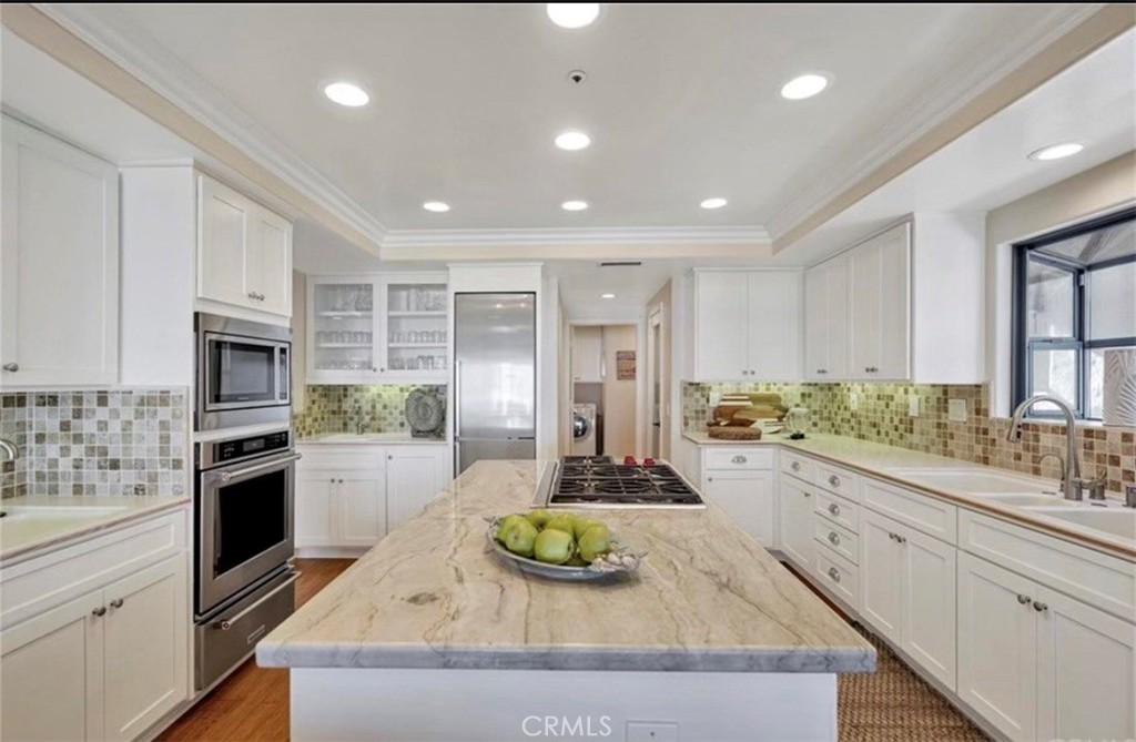 MLS #OC25270064 image #9