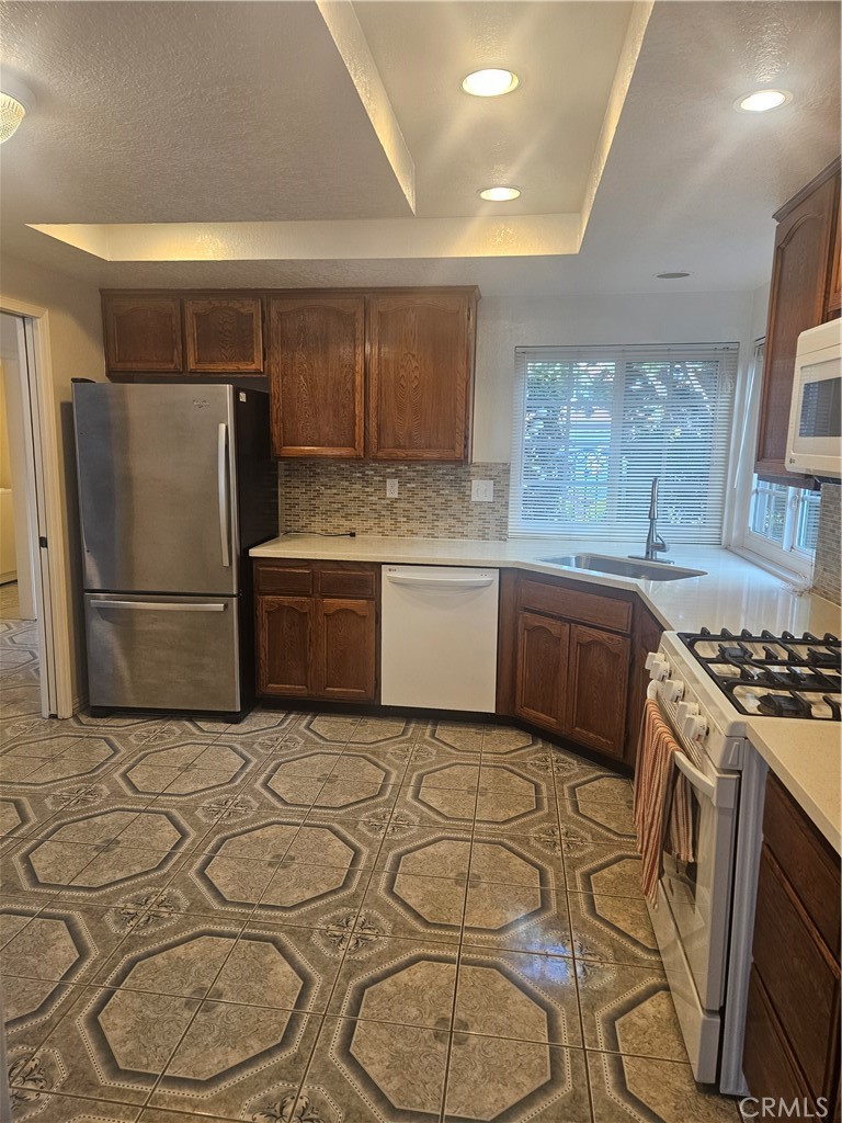 MLS #OC25270079 image #5