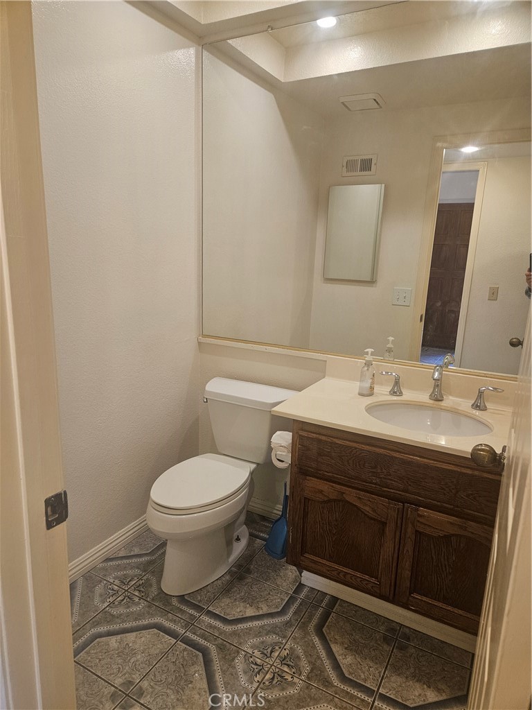 MLS #OC25270079 image #9