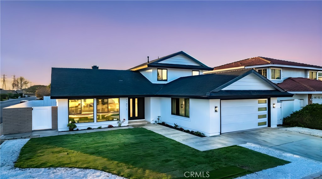 MLS #OC25270084 image #0