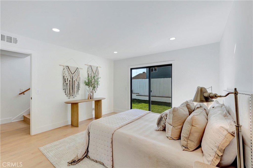 MLS #OC25270084 image #21