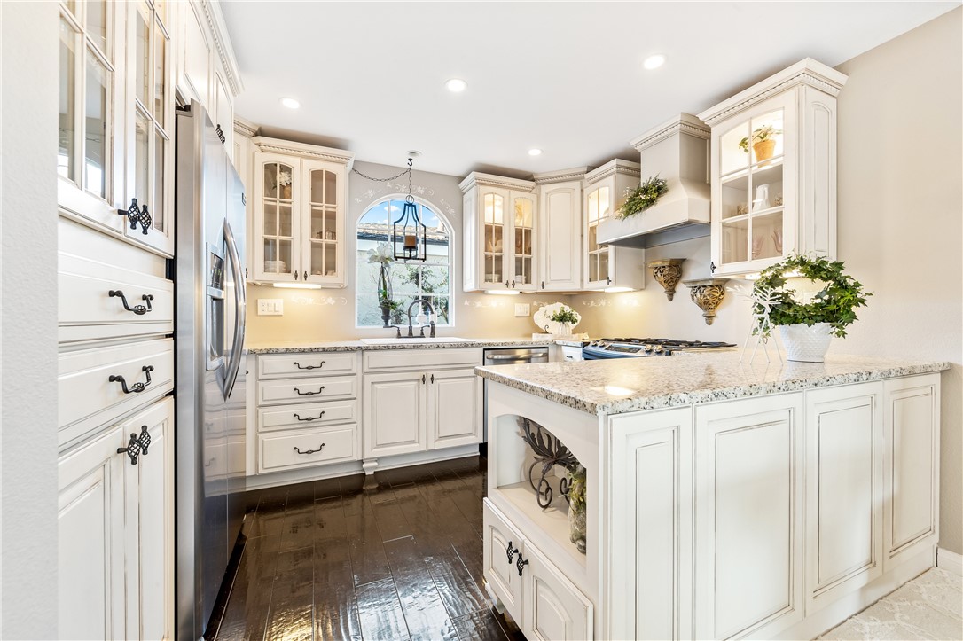 MLS #OC25270087 image #10