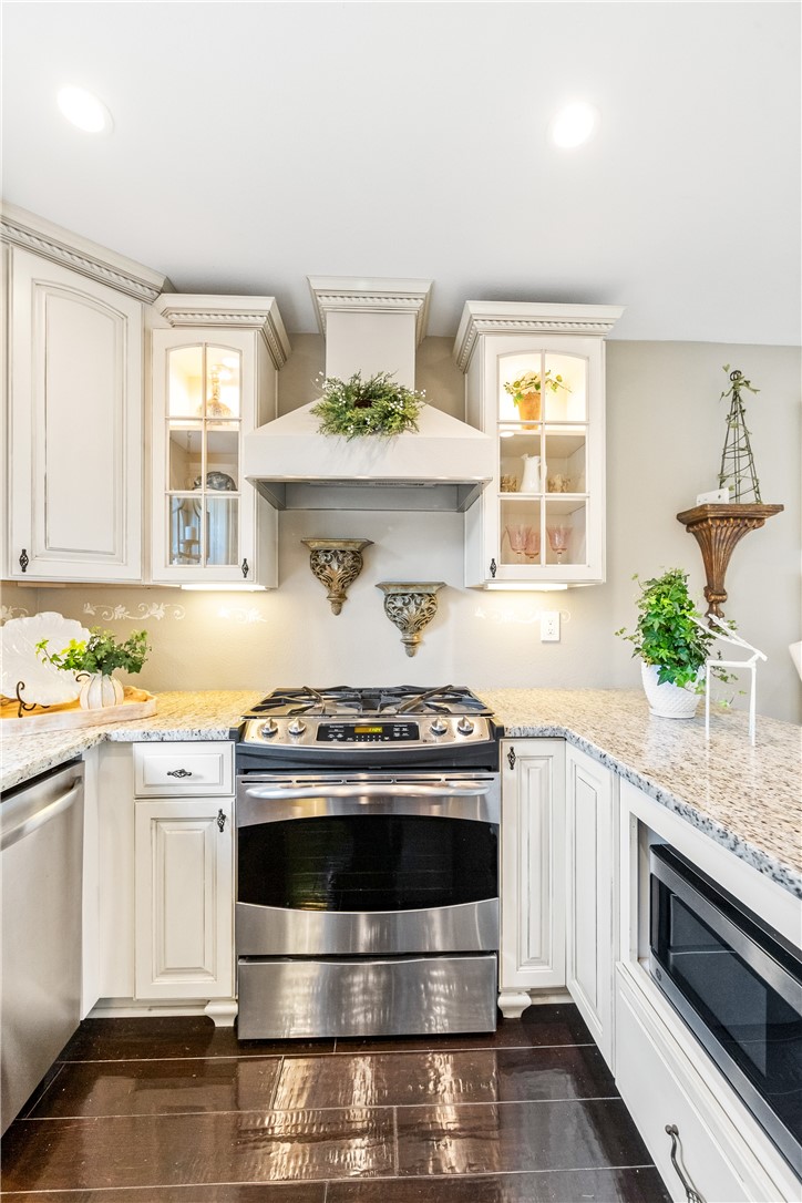 MLS #OC25270087 image #13