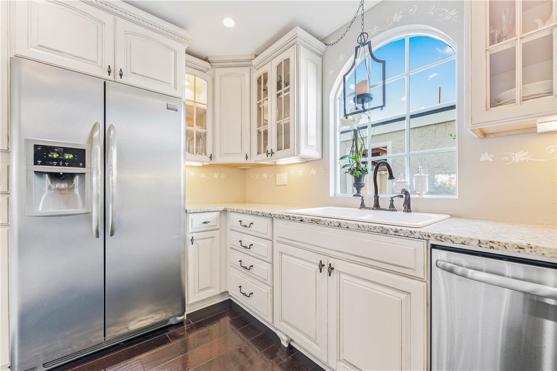 MLS #OC25270087 image #14