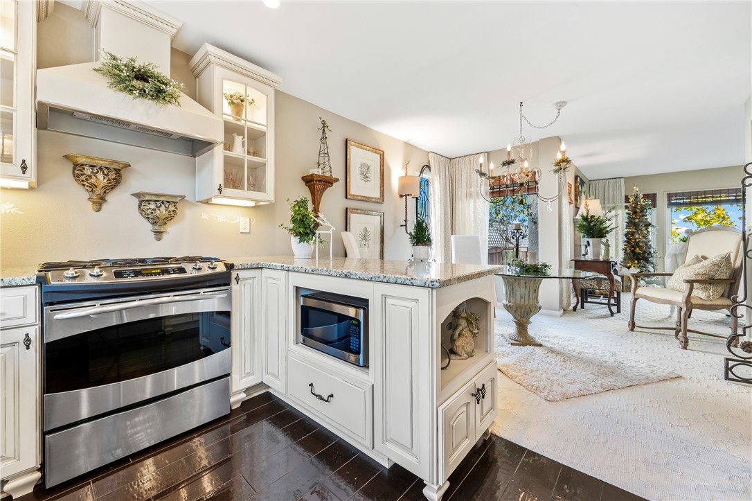 MLS #OC25270087 image #17