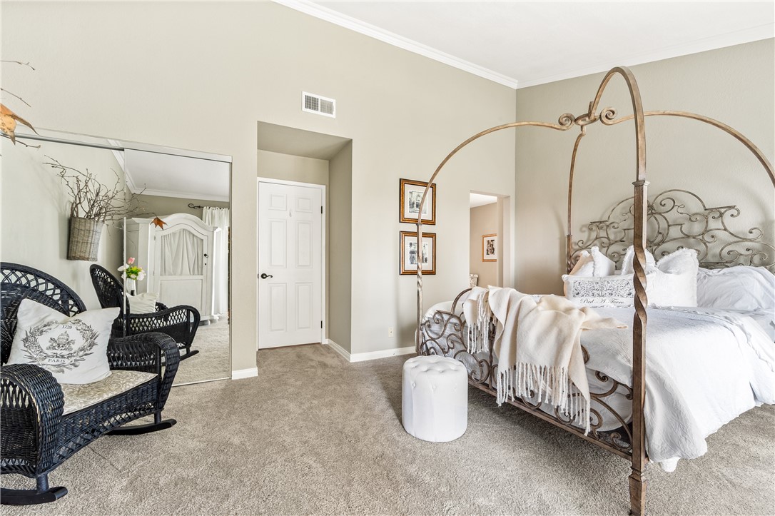 MLS #OC25270087 image #42