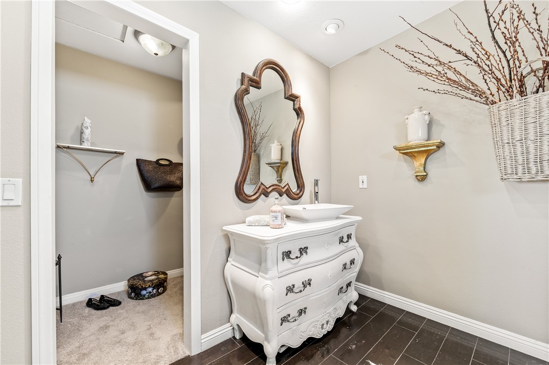 MLS #OC25270087 image #50