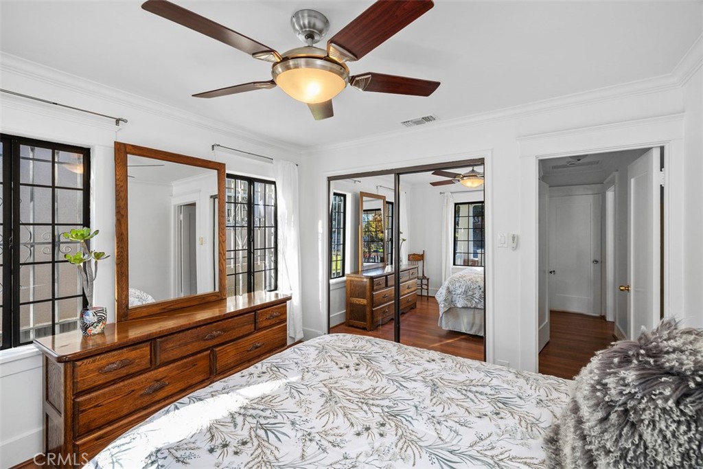 MLS #OC25270104 image #18