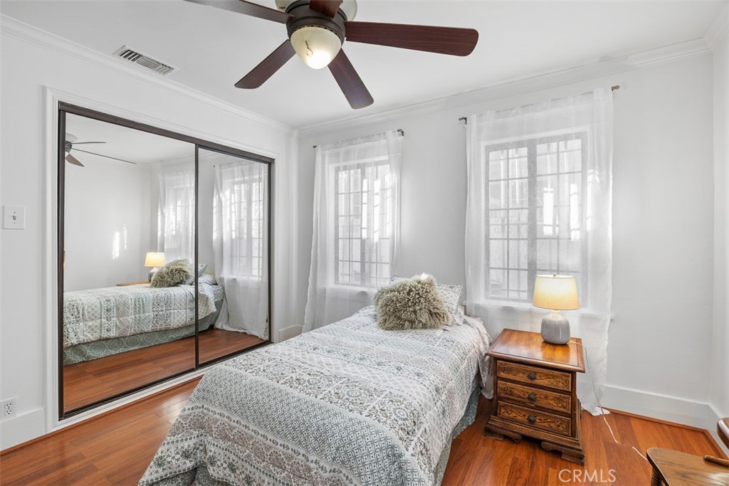 MLS #OC25270104 image #21