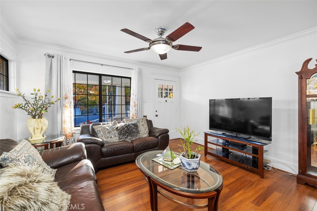 MLS #OC25270104 image #6