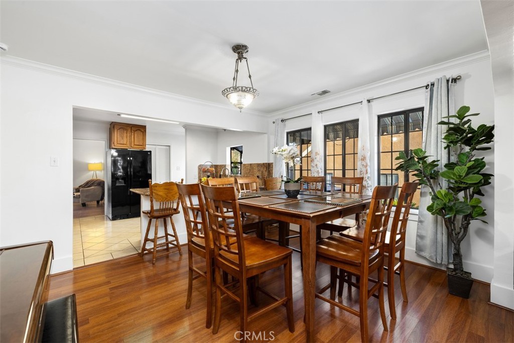 MLS #OC25270104 image #7