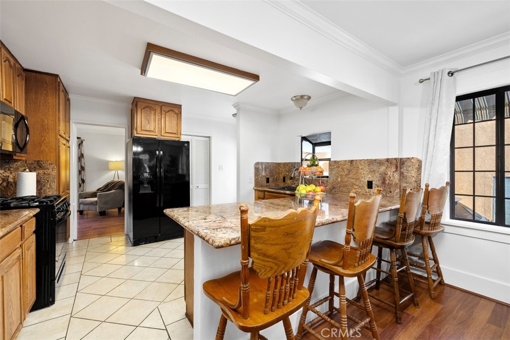 MLS #OC25270104 image #9