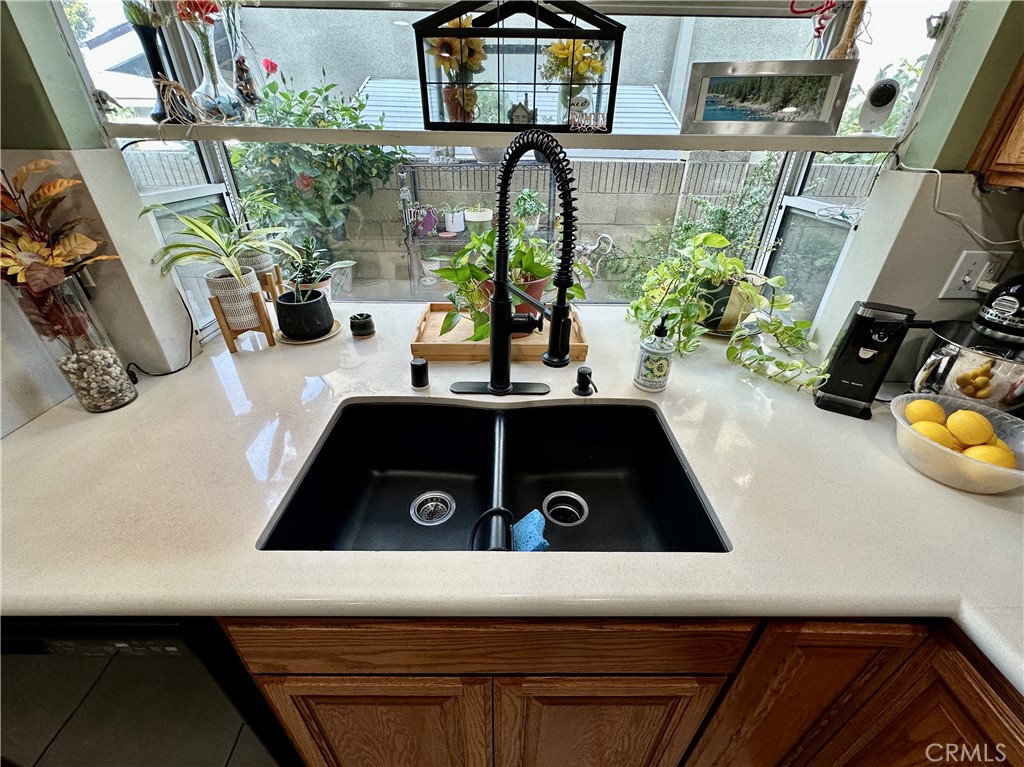 MLS #OC25270143 image #14