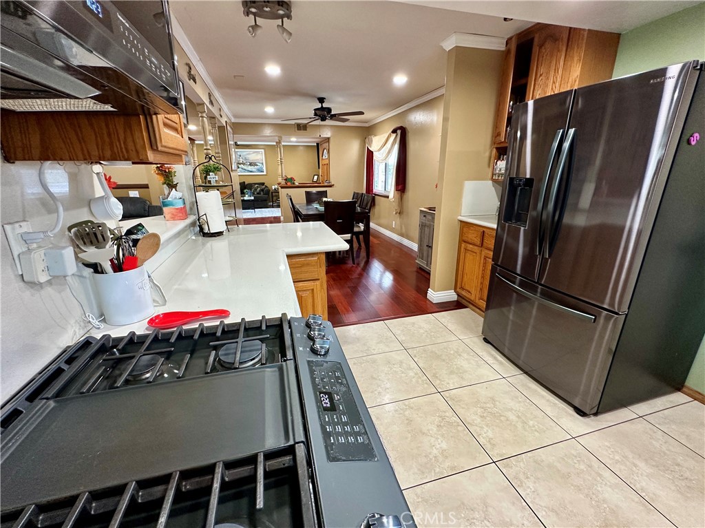 MLS #OC25270143 image #17