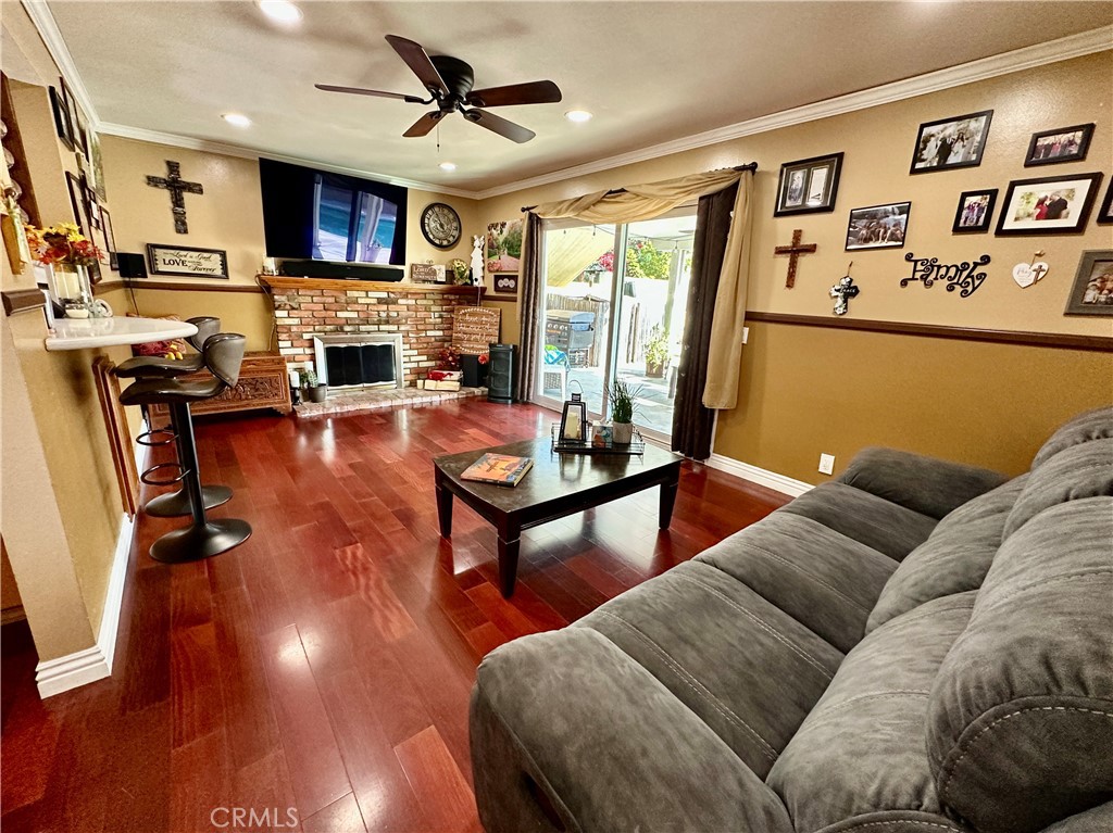 MLS #OC25270143 image #22