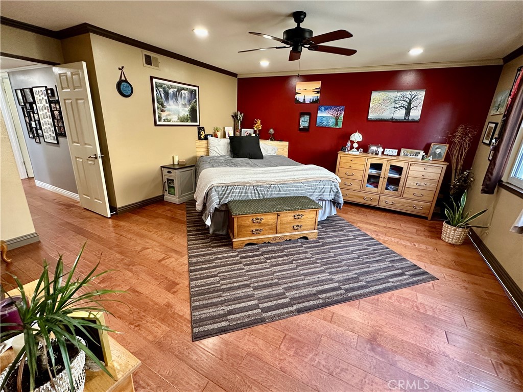 MLS #OC25270143 image #29